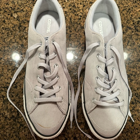 CONVERSE Chuck Taylor Low Top Light Grey Gray Suede Sneakers. Brand New - Picture 2 of 10